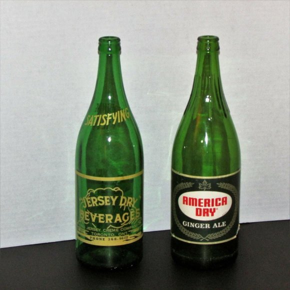 2 Vintage Soda Pop Bottles JERSEY DRY AMERICA DRY GINGER ALE 30 oz Green Glass - Picture 3 of 12